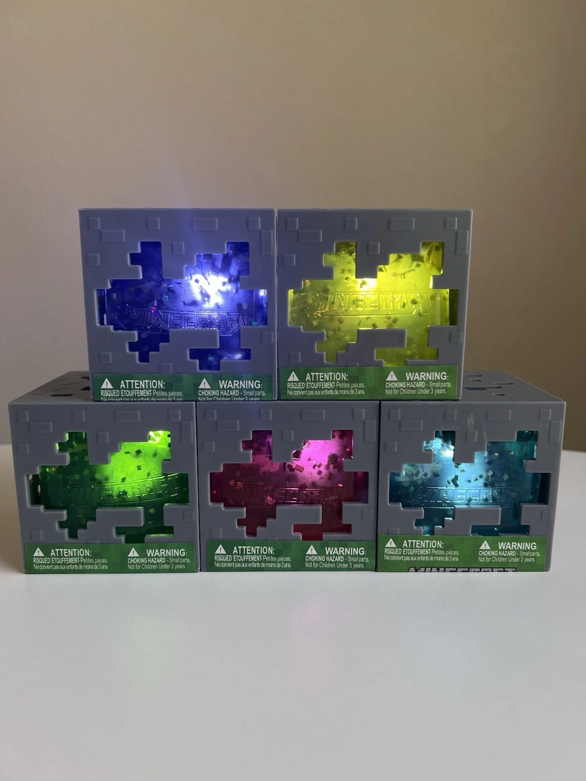 Minecraft NeeDoh style blocky squishy cube